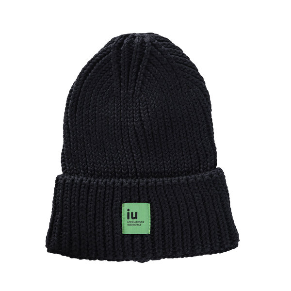 Black unisex knitted beanie hat | buy it from the IU online shop