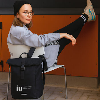 Backpack schwarz | Buy Online in IU Shop